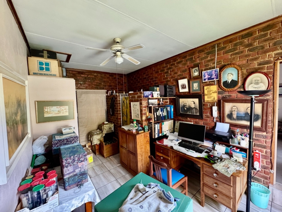 3 Bedroom Property for Sale in Kannoniers Park North West